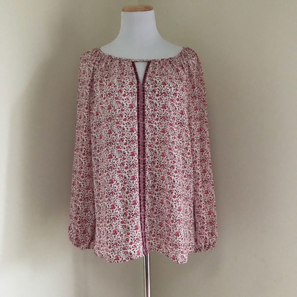 NWT. Max Studio Top